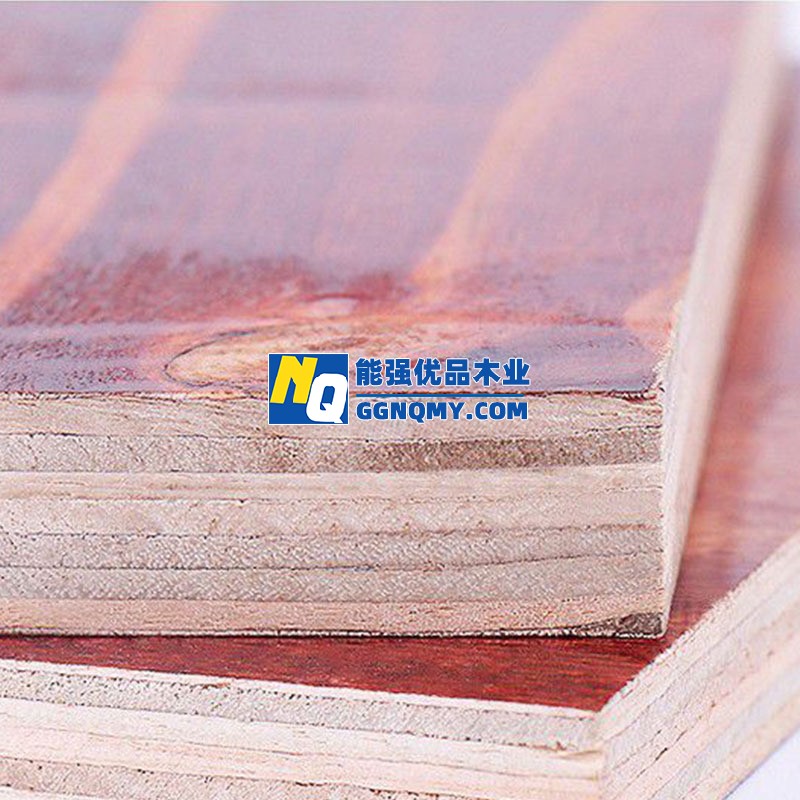 工地專用小紅板批發(fā)，耐用多層建筑模板銷售